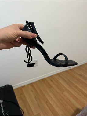 Saint Laurent Black Patent Logo Heel Sandal - Glossy YSL Accent